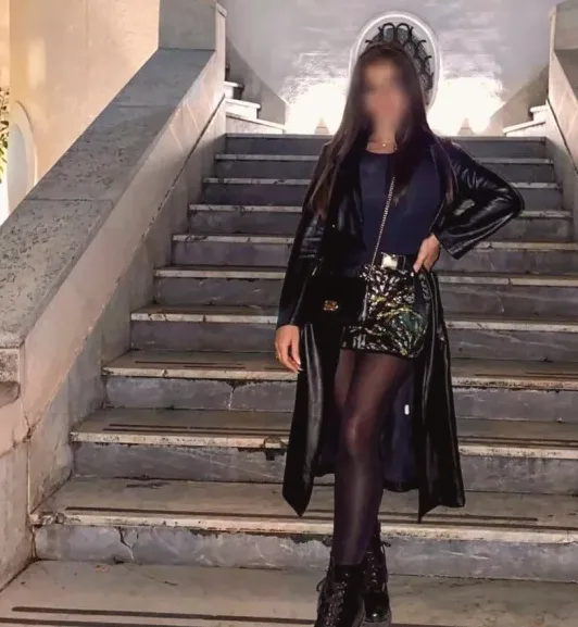 Anna, 38
