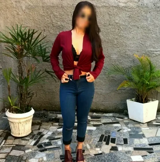 Janina, 34