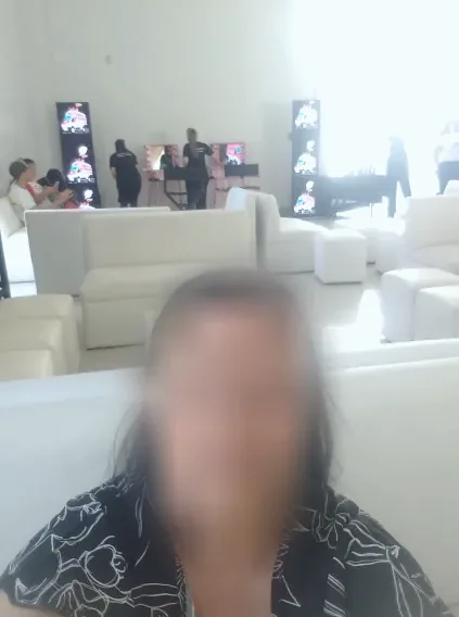 Kira, 36