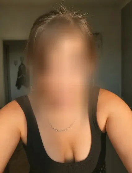 Vivien, 34
